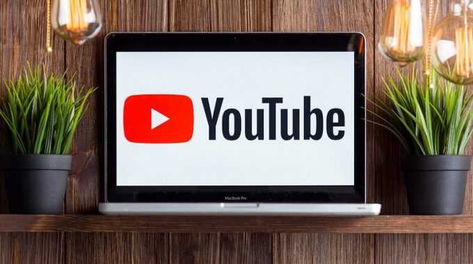 3 Best YouTube Channel Email Finder Tools in 2021
